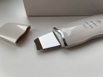 LUMI | The Ultrasonic Pore Detoxer