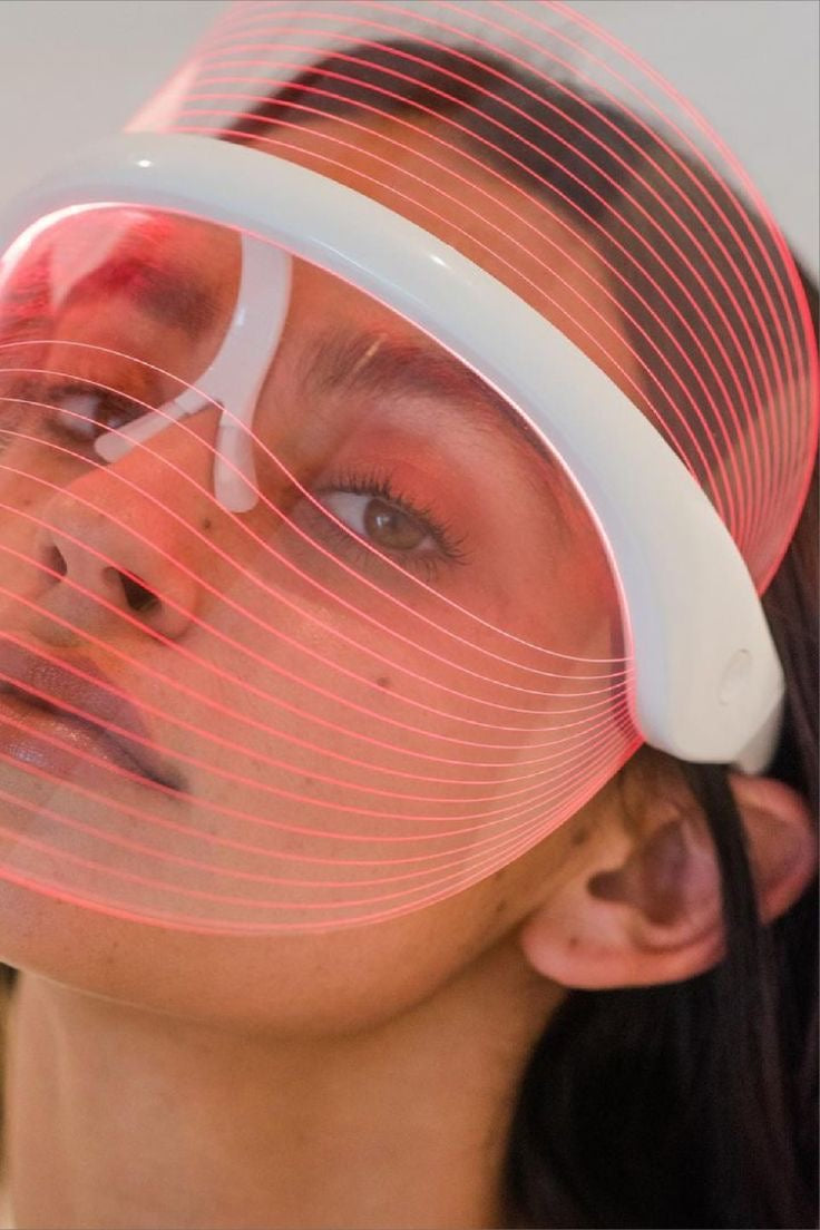 VALYNAZ™ GlowShield – Ultra-Light 7-Color LED Therapy Mask